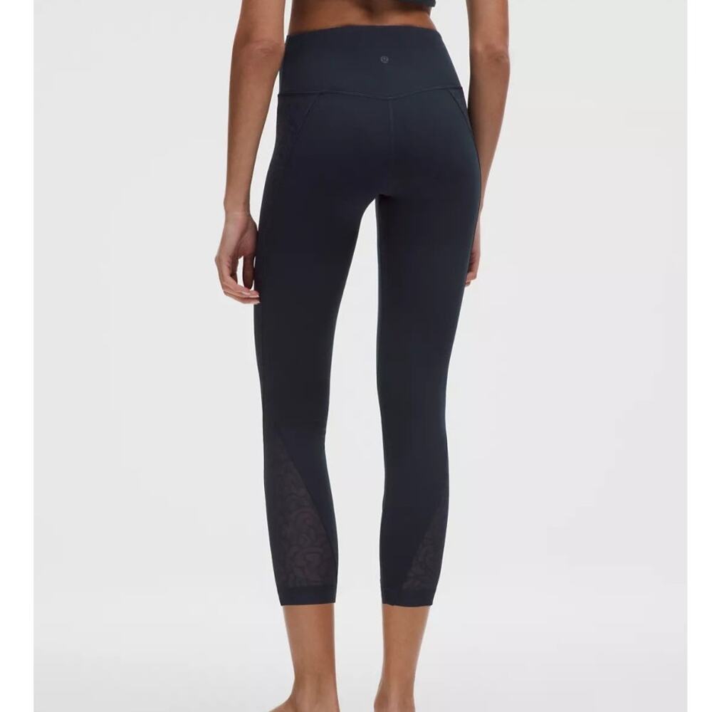 NWT Lululemon  Paisley Lace Overlay Tight 25" True Navy Yoga Workout Gym Size 8